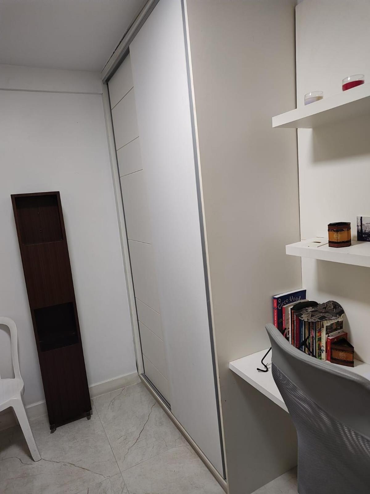Hostel For One Com Quarto De Solteiro E Banheiro Privativos Βιτόρια Εξωτερικό φωτογραφία
